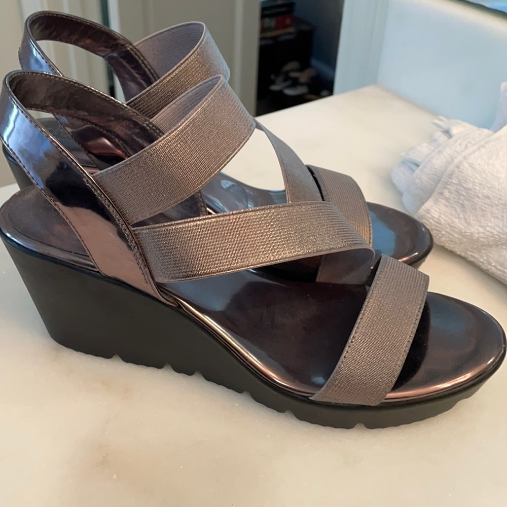 Charles David black and silver wedge with elastic straps